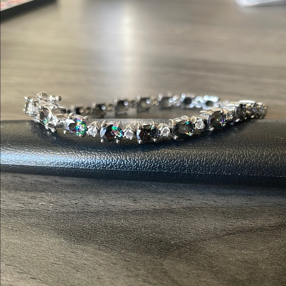 Sterling Silver Purple & Green Duochrome Gem Bracelet